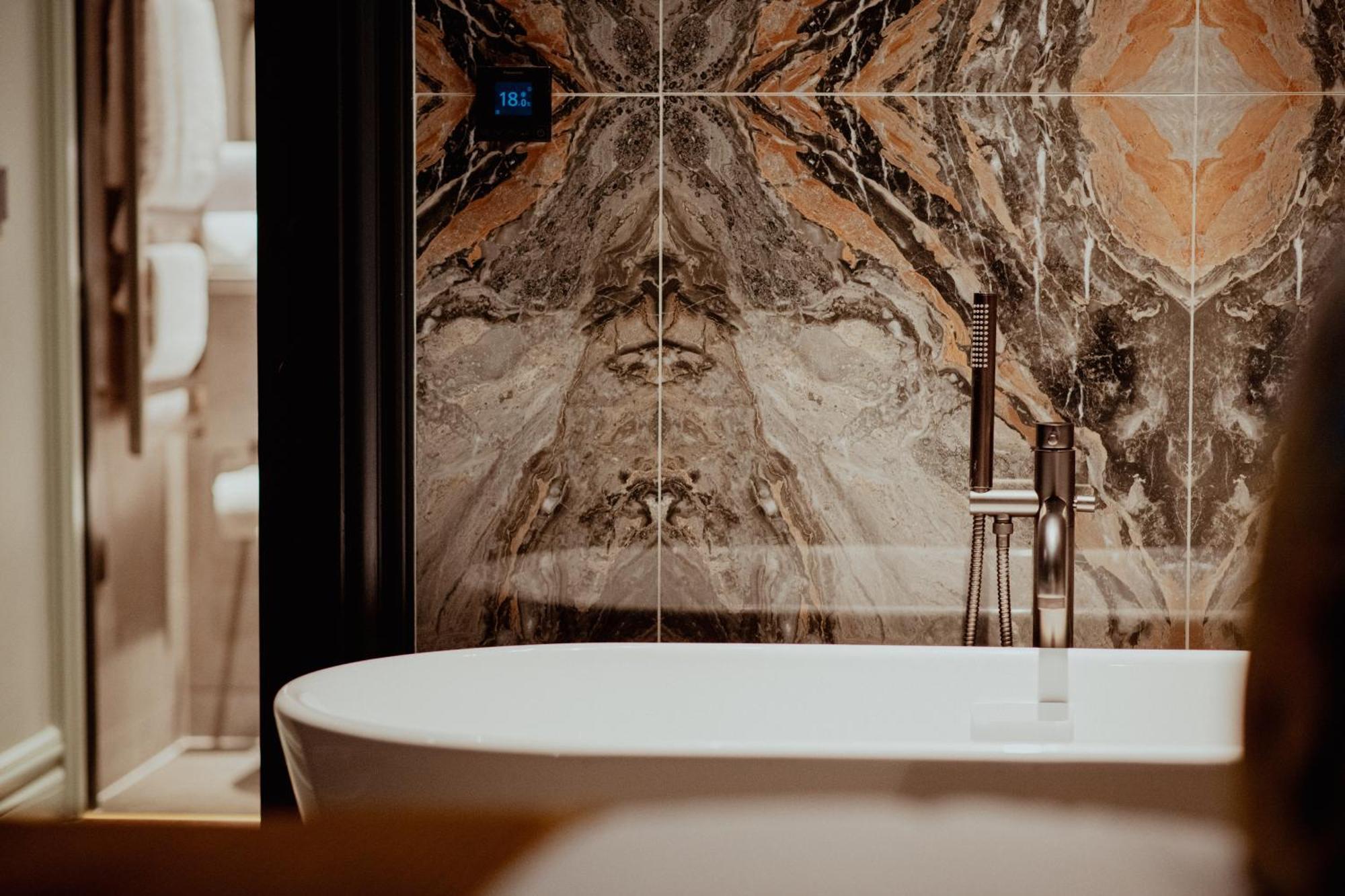 Forty Seven Manchester, Worldhotels Crafted Extérieur photo Bathroom